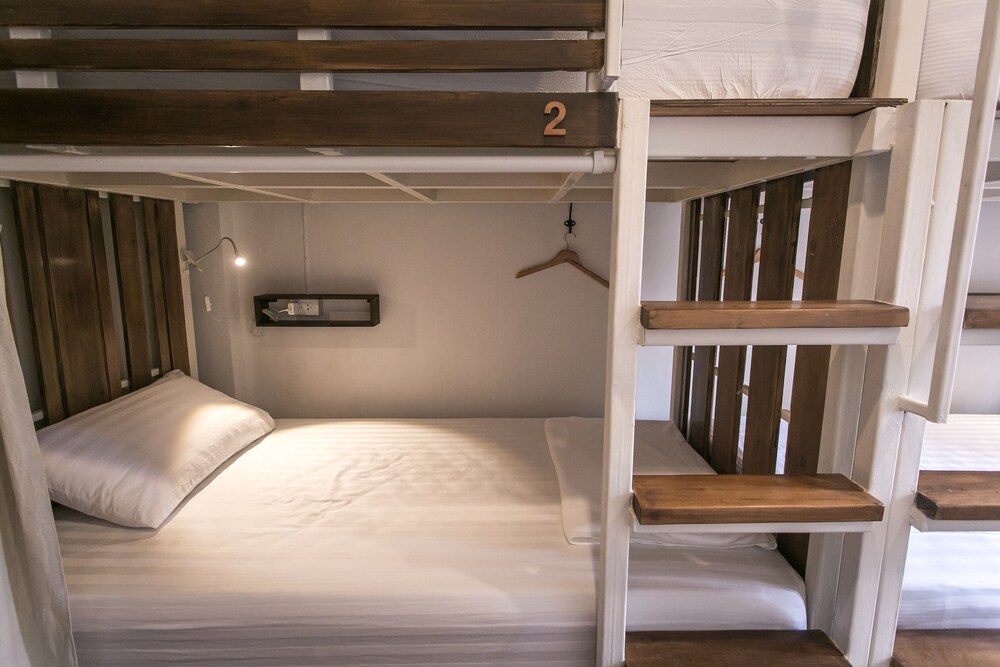Rest Ari Hostel