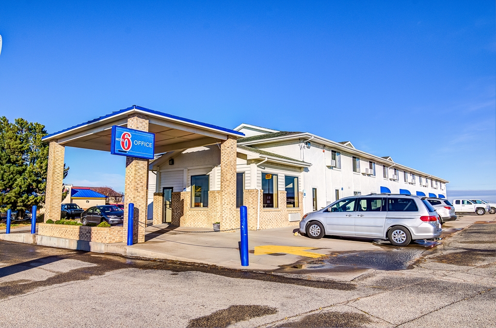 Motel 6 Colby KS - photo 2
