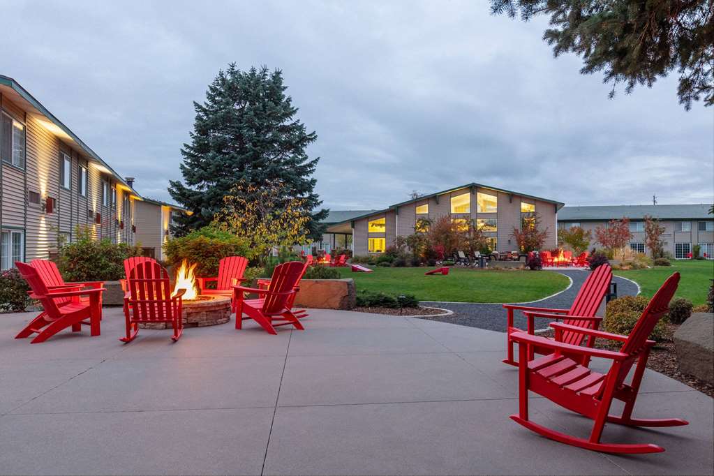 Ramada by Wyndham Spokane Airport - photo 2