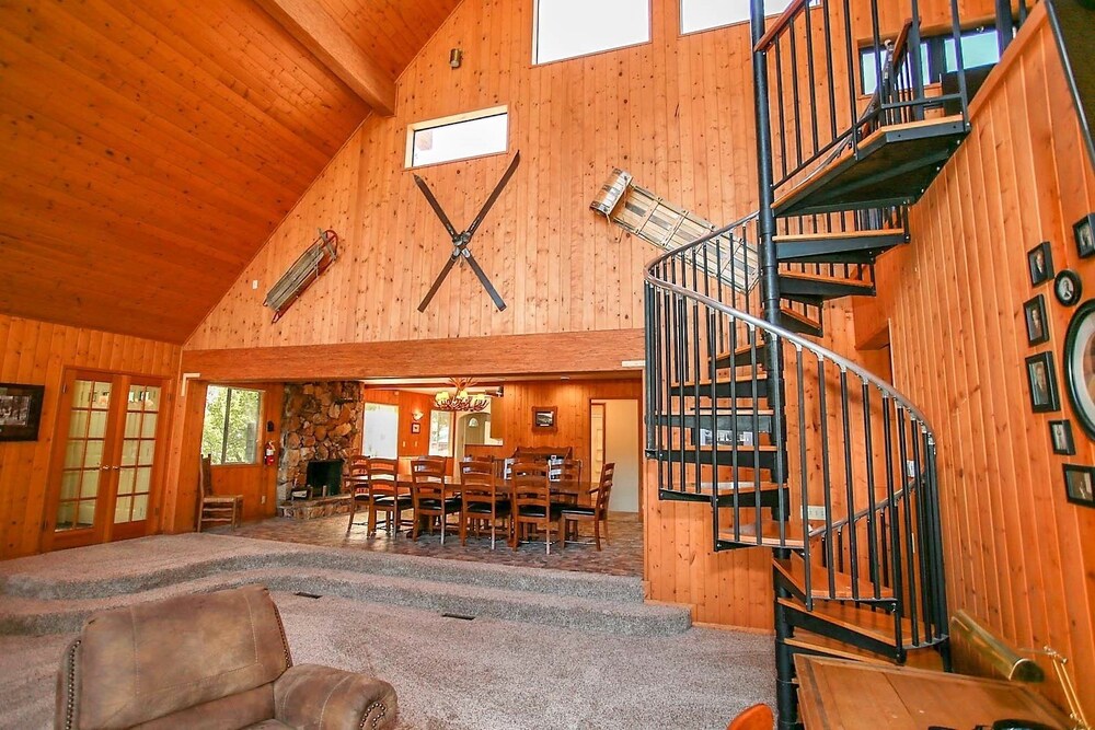 Hudson Bay Lakefront 1227 by RedAwning - photo 22