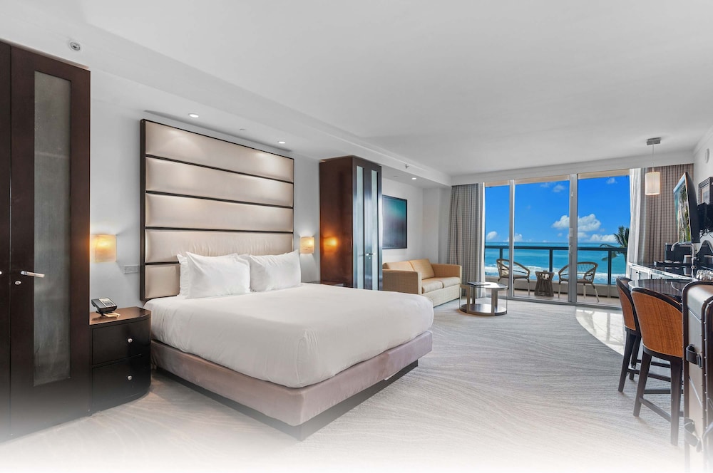 Fontainebleau Miami Beach Private Luxury Suites - photo 49