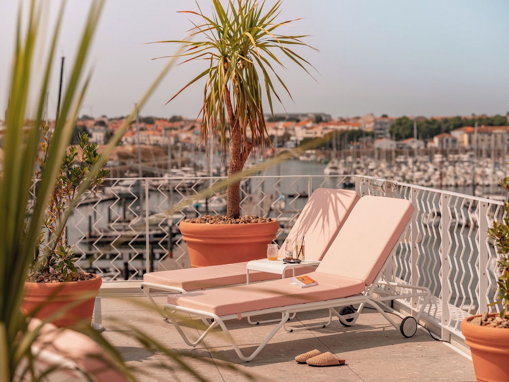 Hôtel Vertime — 4-Star Luxury Hotel in Les Sables-D'olonne, France