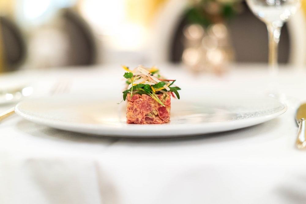 Hotel Plaza Athenee - photo 38