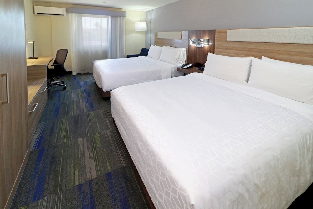 Holiday Inn Express Piedras Negras by IHG