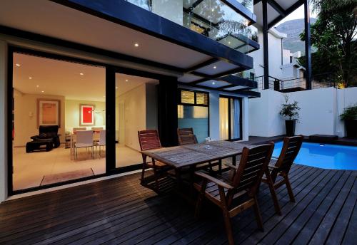129 on Kloof Nek Apartments