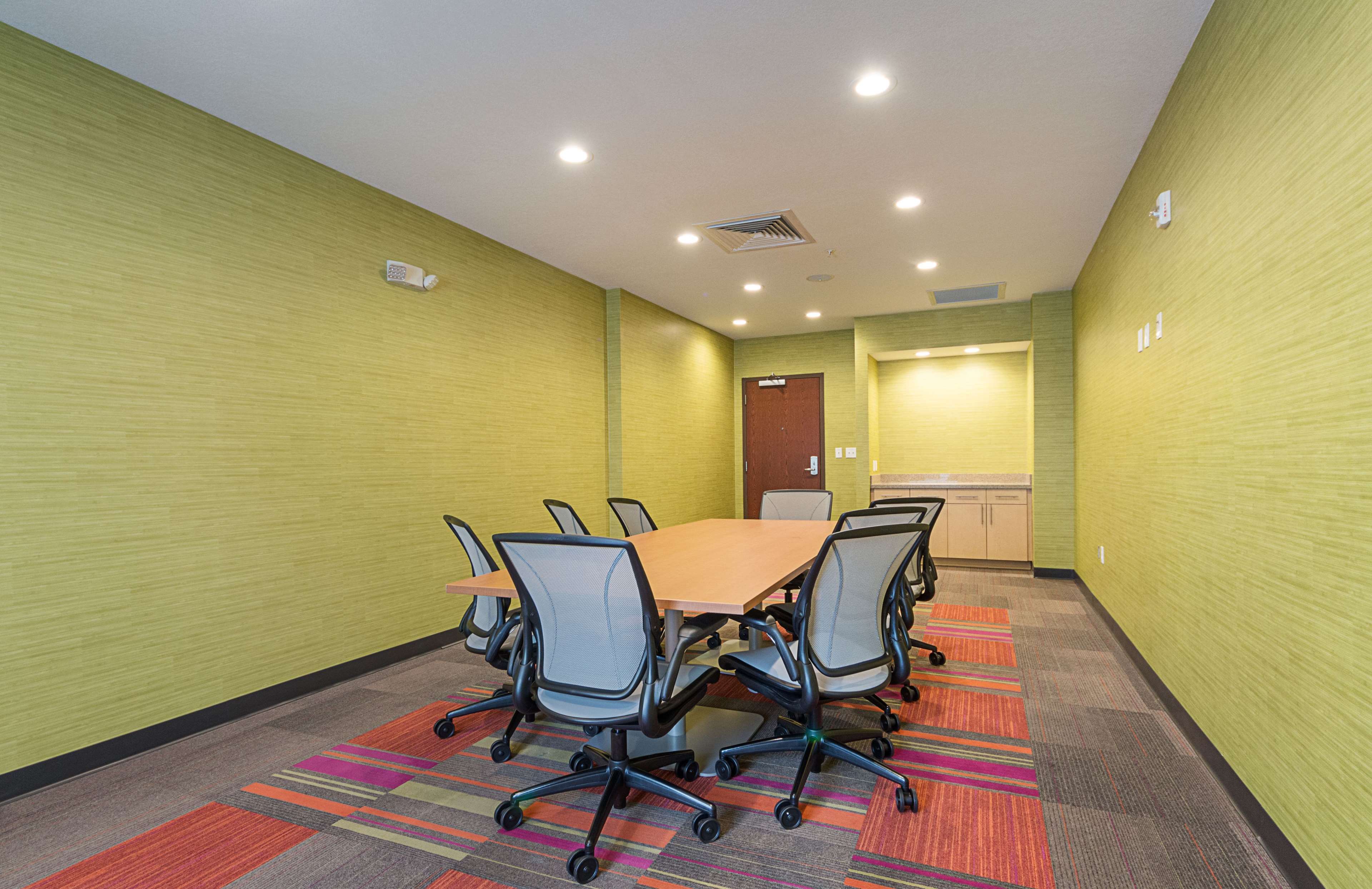 Home2 Suites by Hilton Oklahoma City Yukon - photo 32