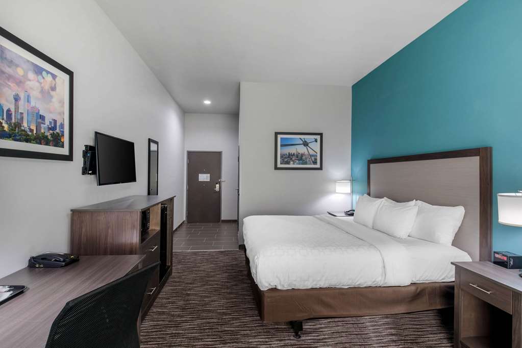 Clarion Inn & Suites DFW North - photo 14