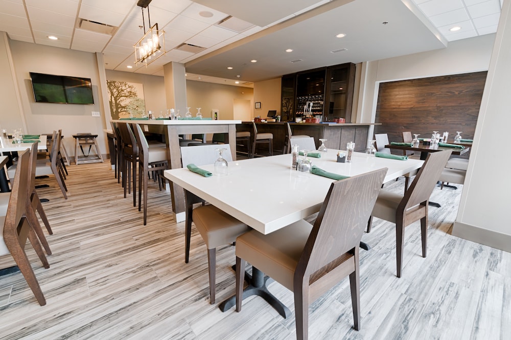 Holiday Inn Knoxville N Merchant Drive by IHG - photo 16