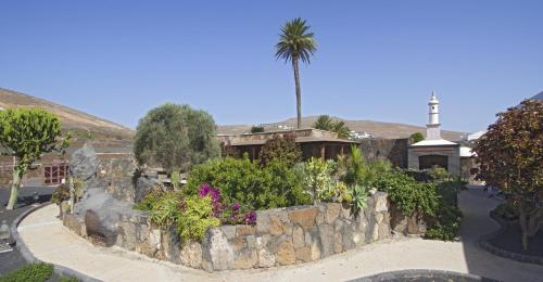 Villa Remedios — 4-Star Luxury Hotel in Teguise, Spain