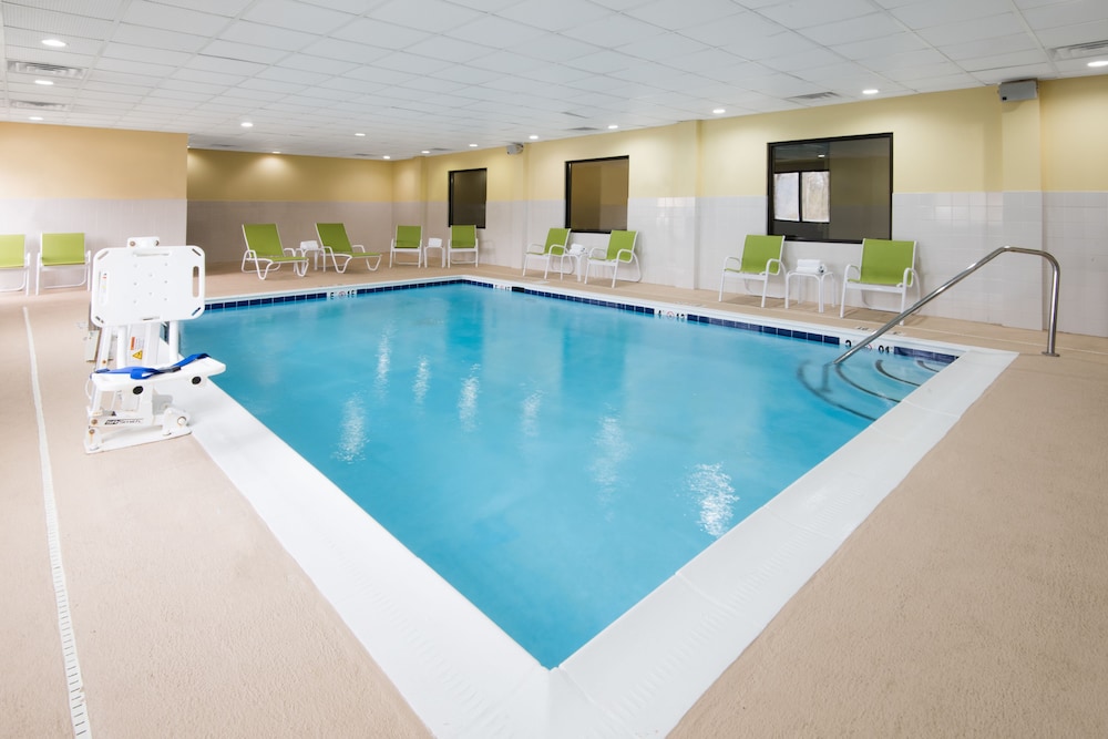Holiday Inn Express & Suites Ashland by IHG - photo 20