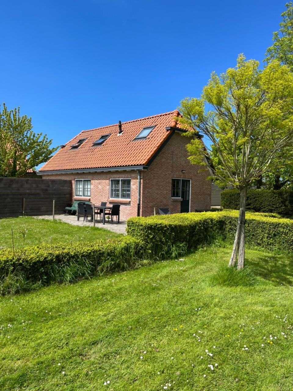 Het Koetshuis - carbon neutral hotel in Oostkapelle