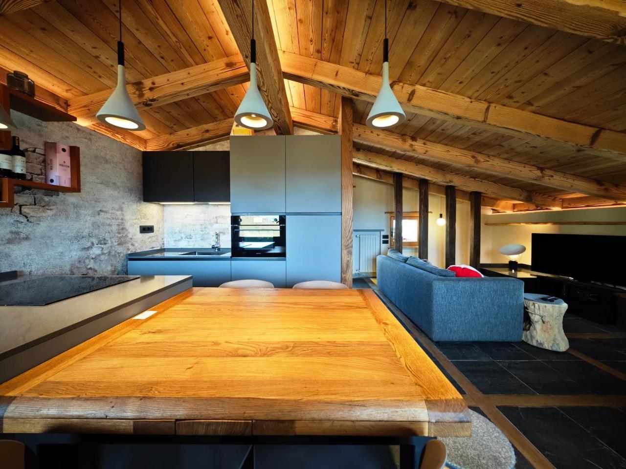 Hostdomus Chalet Sun — 4-Star Luxury Hotel in Sestriere, Italy
