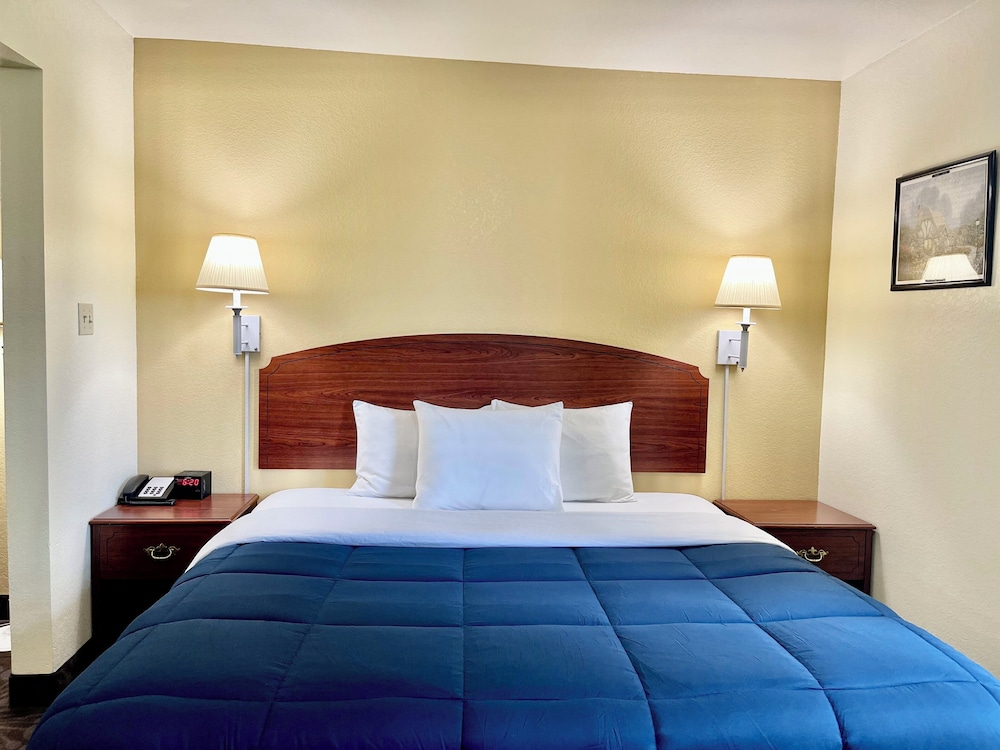 Candlelight Inn & Suites Hwy 69 near McAlester - photo 13
