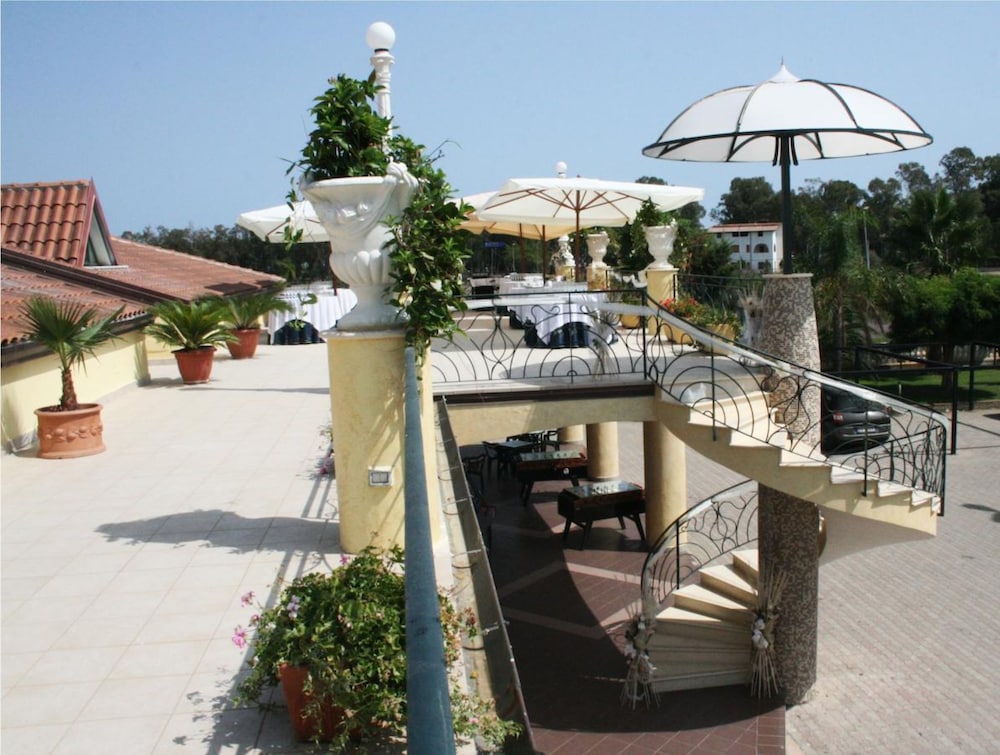 Hotel Miramare - carbon neutral hotel in Pineto