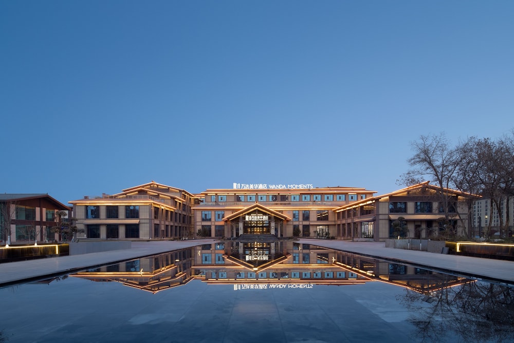 Wanda Moments Alar in Aral, People's Republic of China