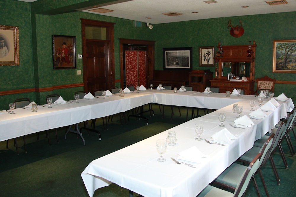 The Winter Inn - photo 32