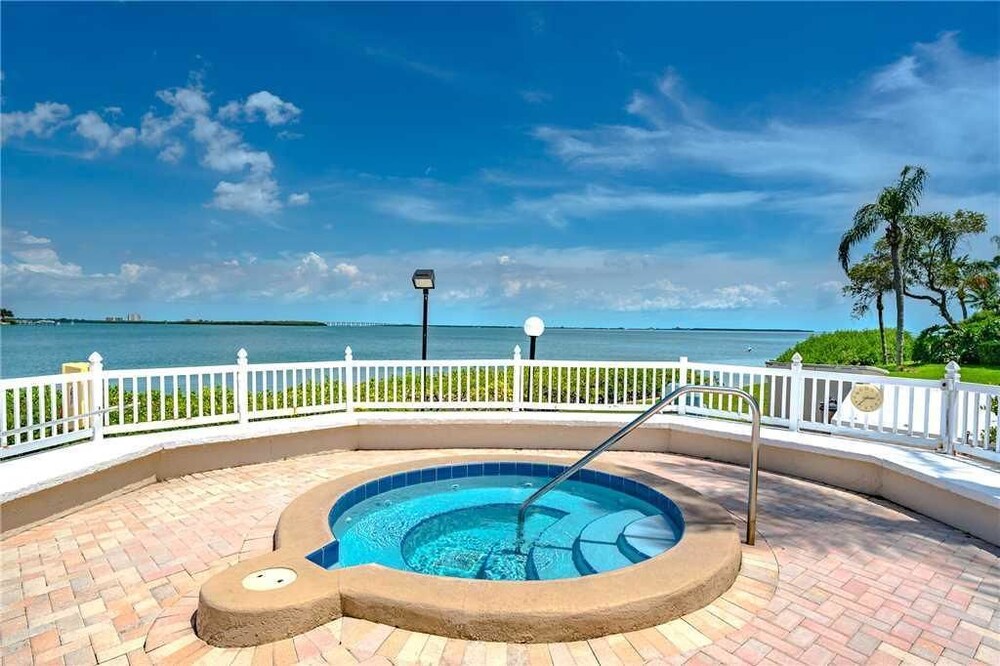 Palma Del Mar D 606 — 4-Star Luxury Hotel in St. Petersburg, United States