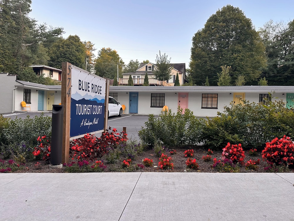 Blue Ridge Tourist Court in Boone, United States