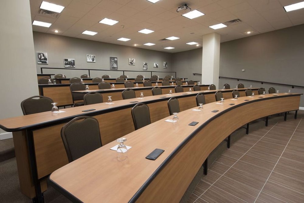 DoubleTree by Hilton Hotel Binghamton - photo 35