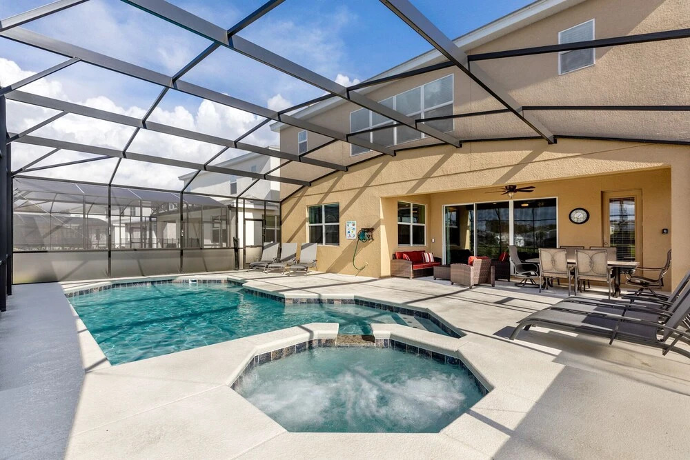 Lake Views Private Pool & Spa Games Room.. - photo 12
