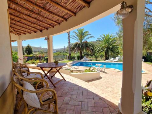 Casa da Aldeia — 4-Star Luxury Hotel in Bensafrim, Portugal