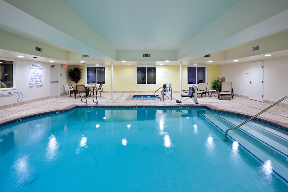 Holiday Inn Express Stockton Southeast by IHG - photo 17