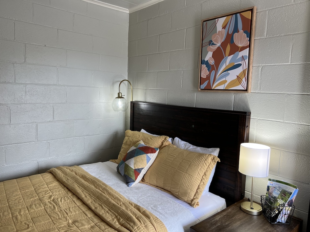 Selkirk Motel - photo 9