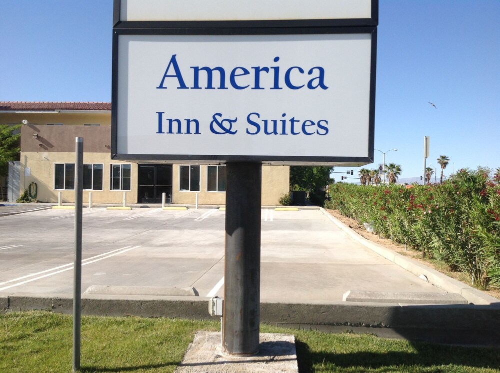 America Inn & Suites - photo 13