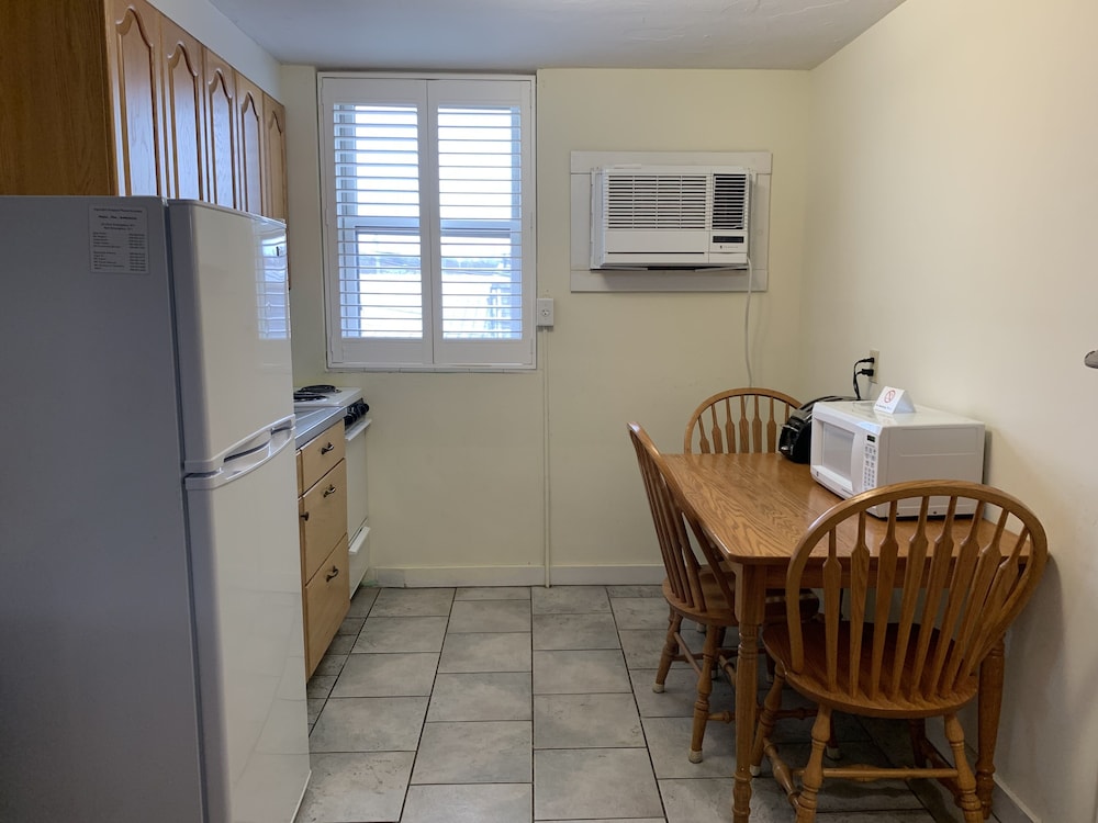 Vineyard Harbor Motel Private Beach - photo 126