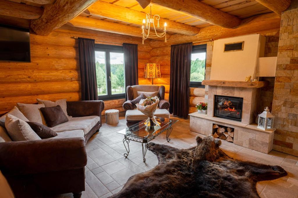 Harghita Log Houses in Izvoare, Romania