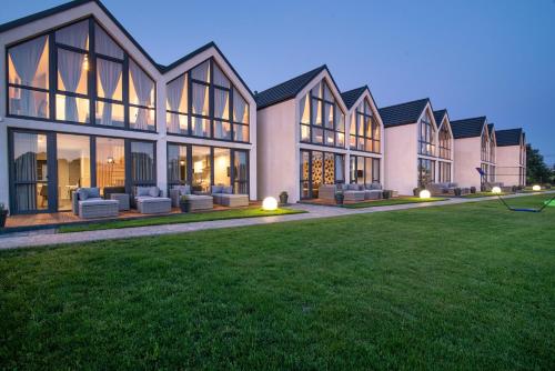 Jachtowa Domki — 4-Star Luxury Hotel in Wladyslawowo, Poland