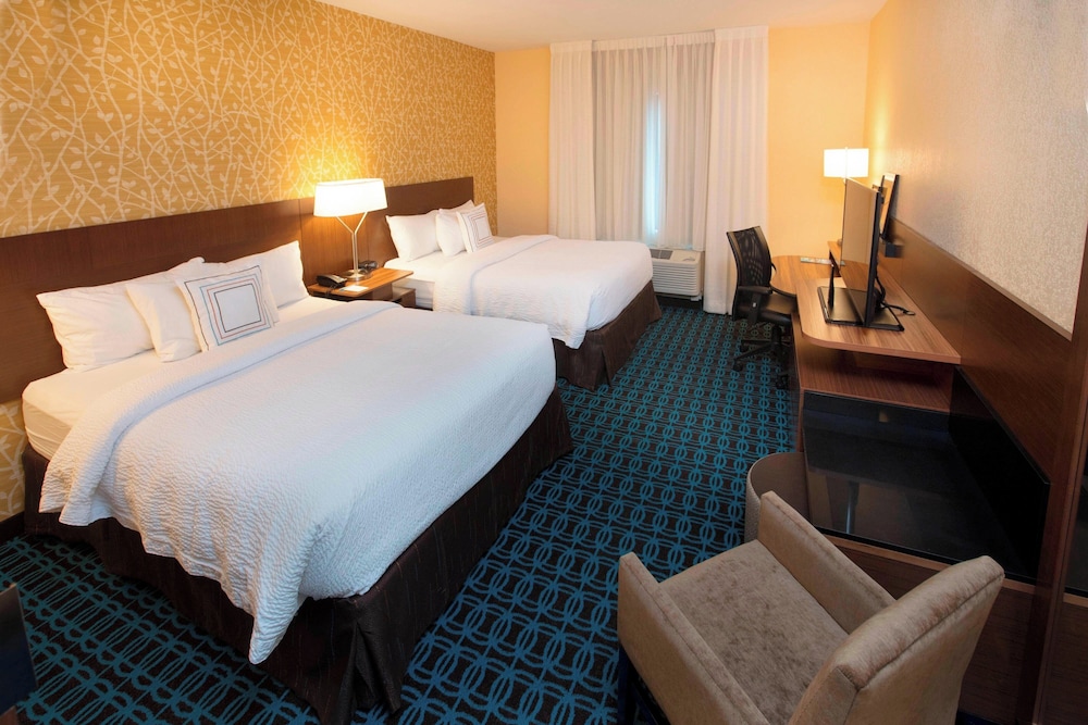 Fairfield Inn & Suites by Marriott Detroit Lakes - photo 15