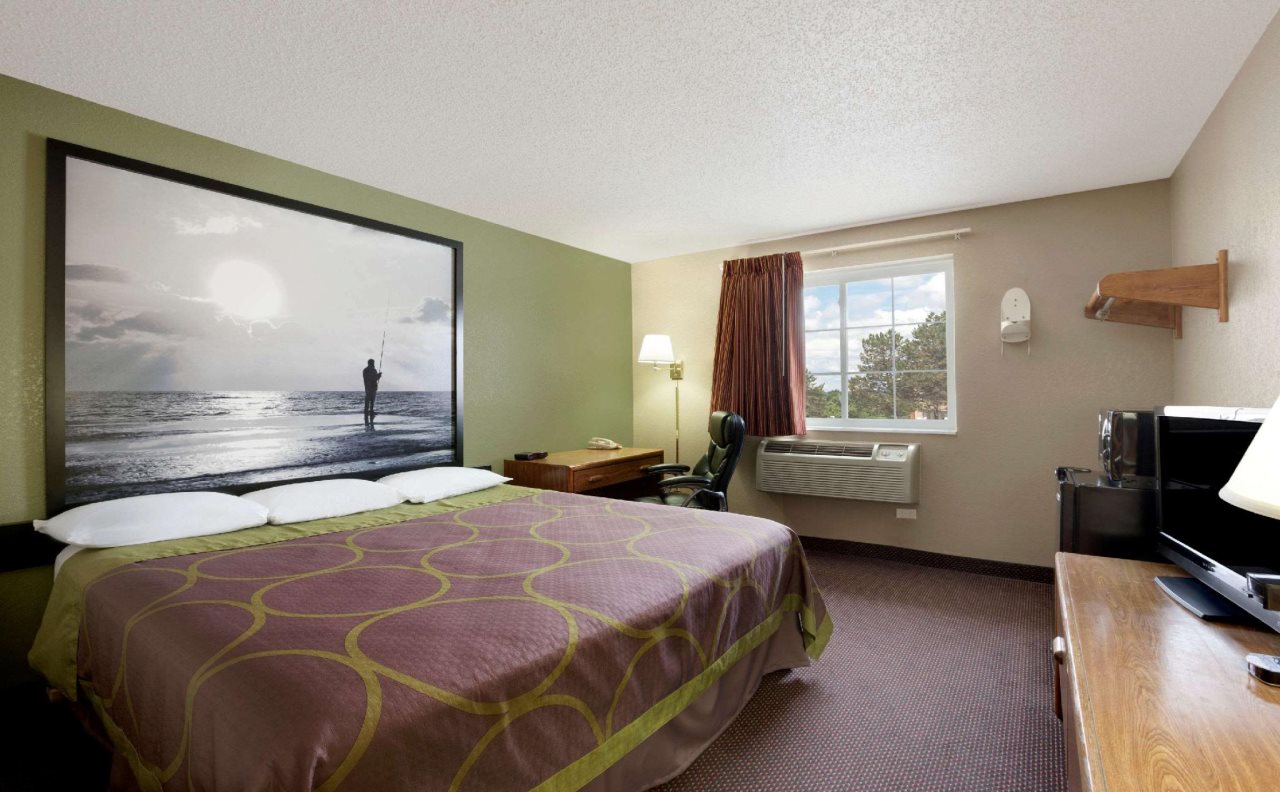 Super 8 By Wyndham Pulaski — Pulaski