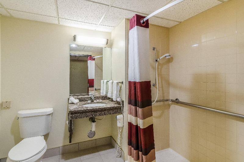 Red Roof Inn & Conference Center Wichita Airport - photo 16