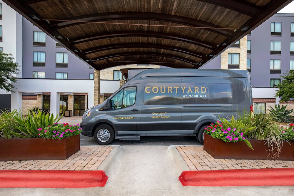 Courtyard by Marriott Austin Airport - photo 18