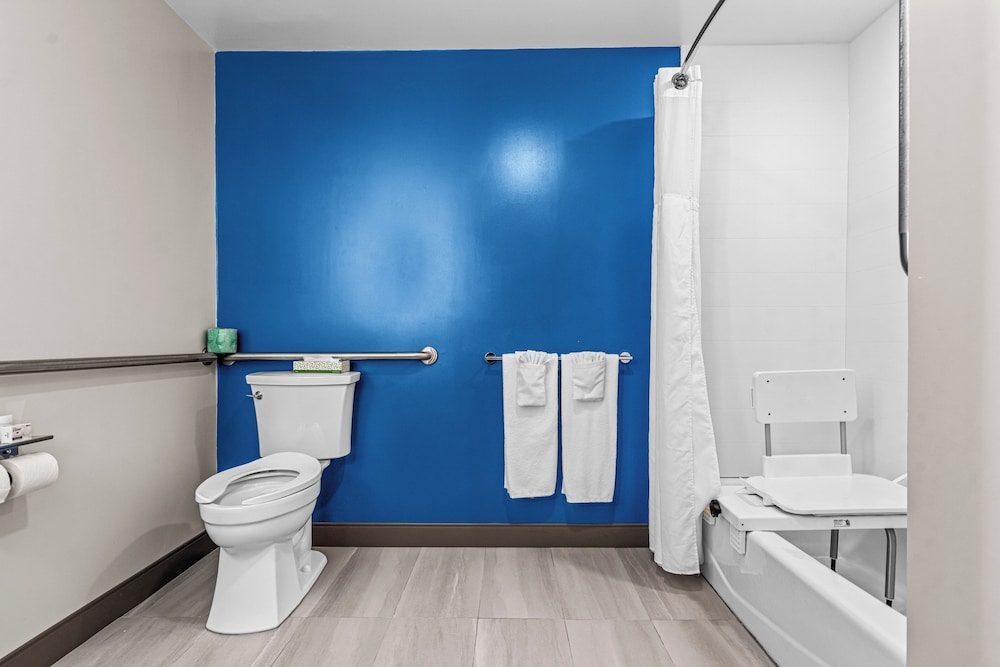 Holiday Inn Express Hotel & Suites Carneys Point by IHG - photo 17