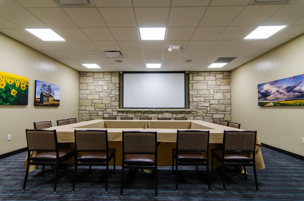 The Oread Lawrence Tapestry Collection by Hilton - photo 128