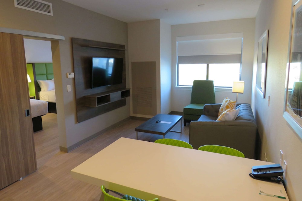 Wyndham Garden College Station - photo 16