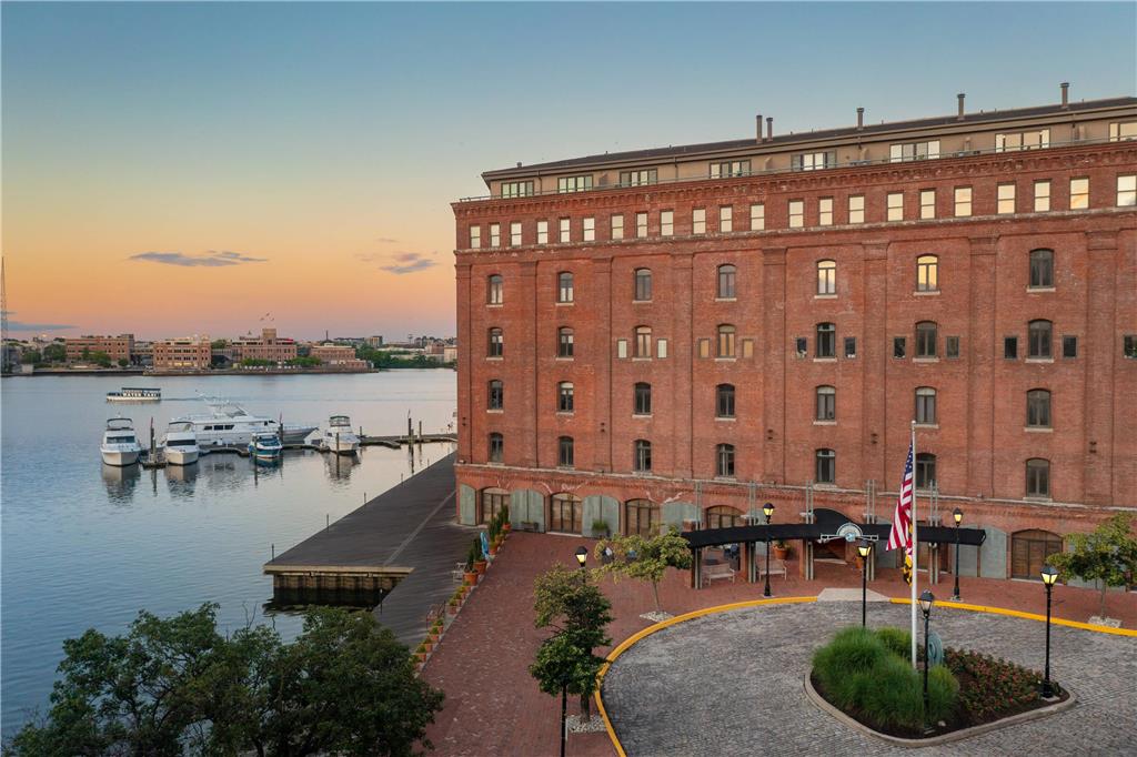 The Inn at Henderson’s Wharf an Ascend Collection Hotel in Baltimore, United States