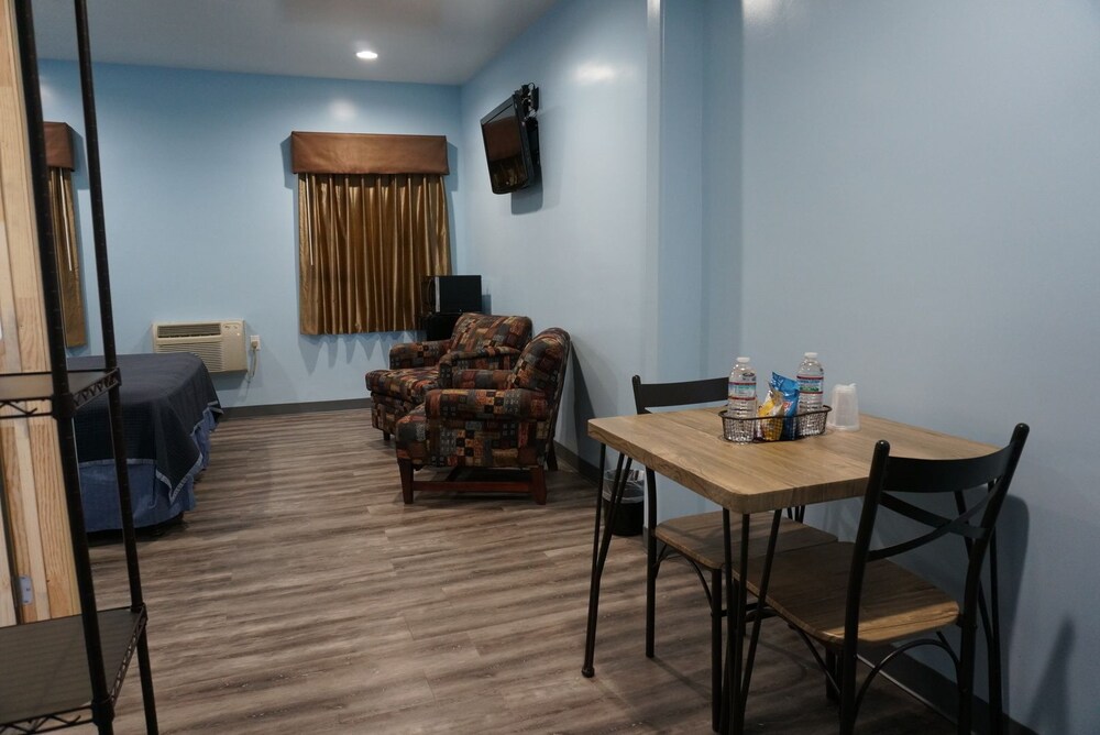 24 Hours Motel - featured photo