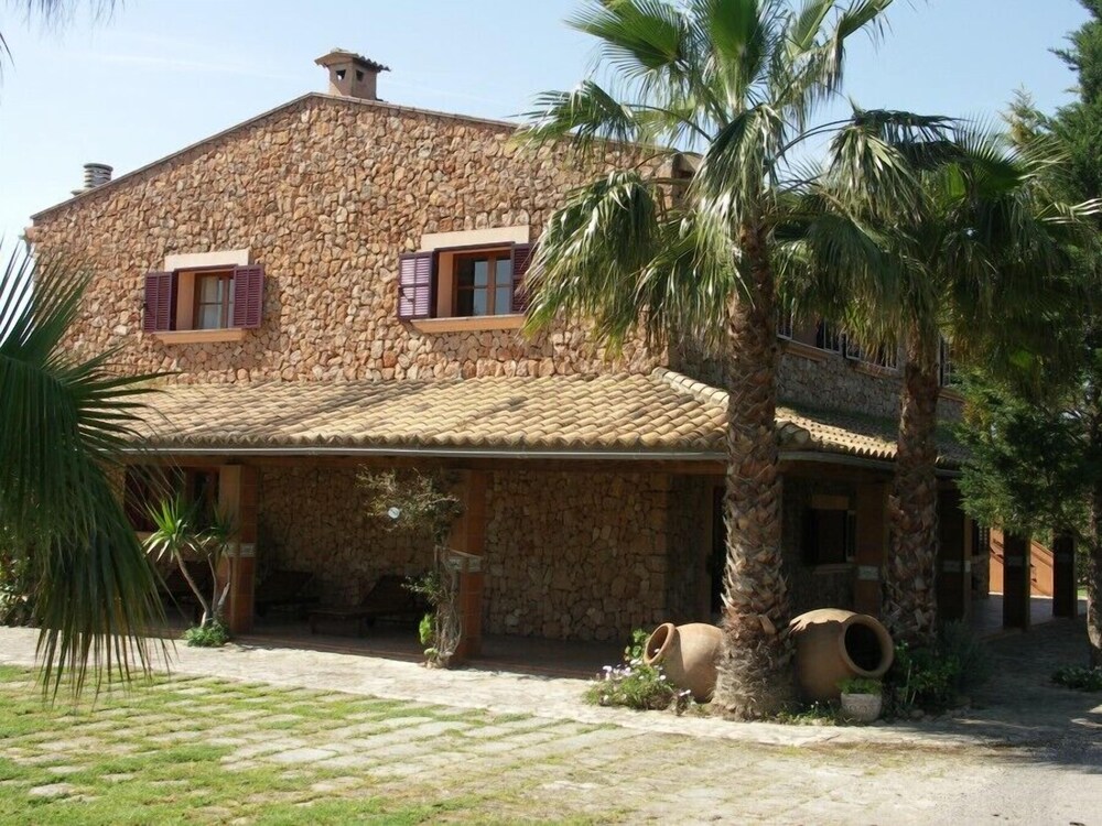 Finca Vale - carbon neutral hotel in Selva