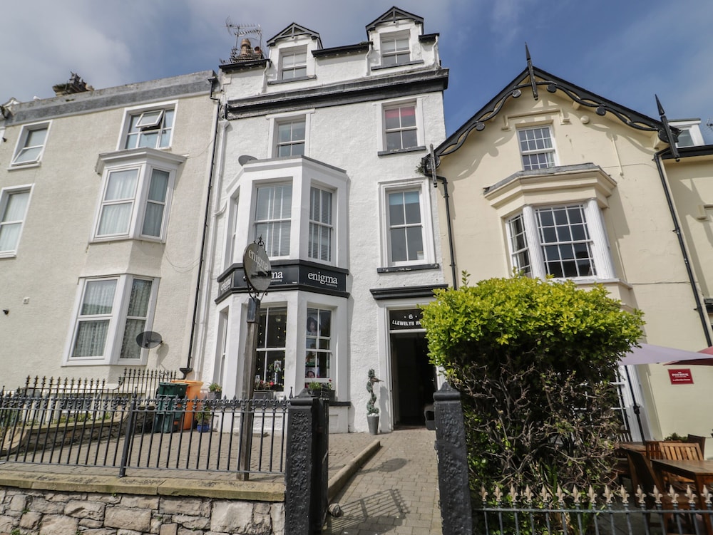 Llewelyn Apartment — 4-Star Luxury Hotel in Llandudno, United Kingdom