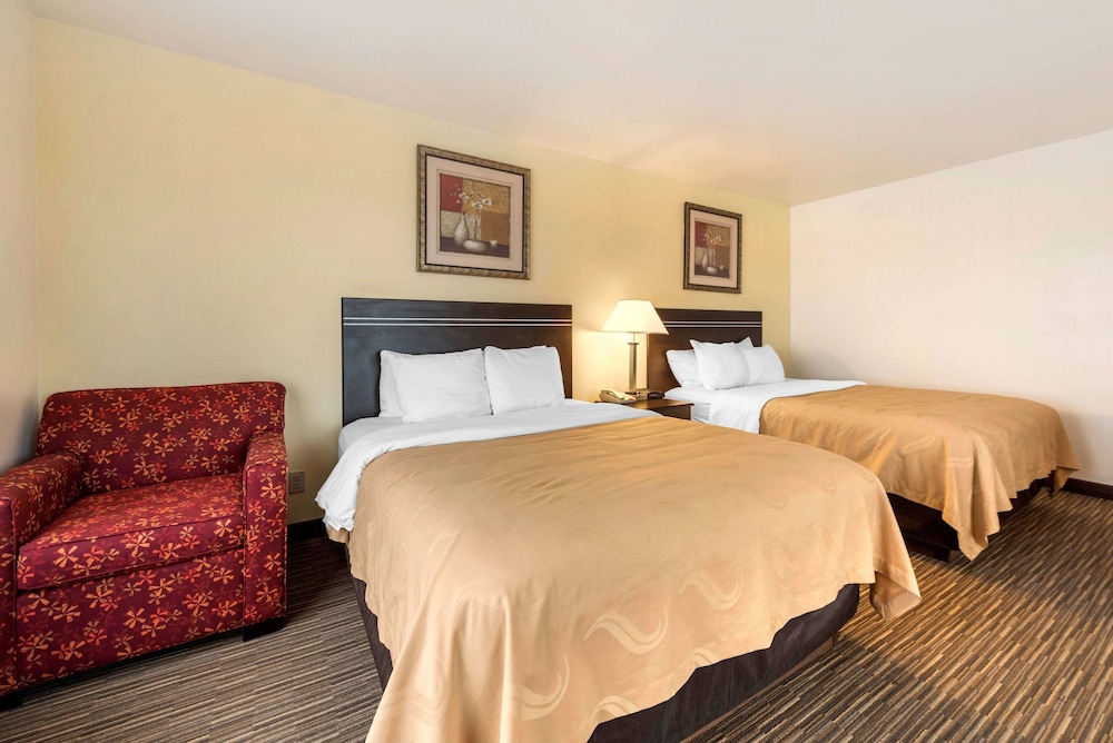 Quality Inn & Suites Limon - photo 12