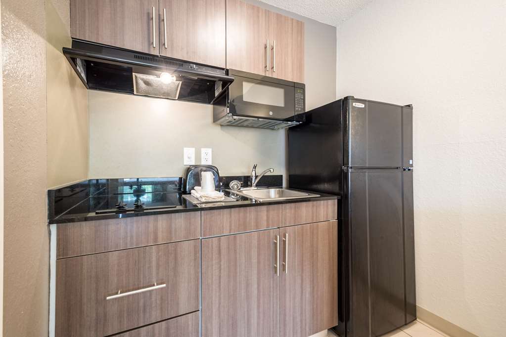 Studio 6 Extended Stay Roswell GA Atlanta - photo 24