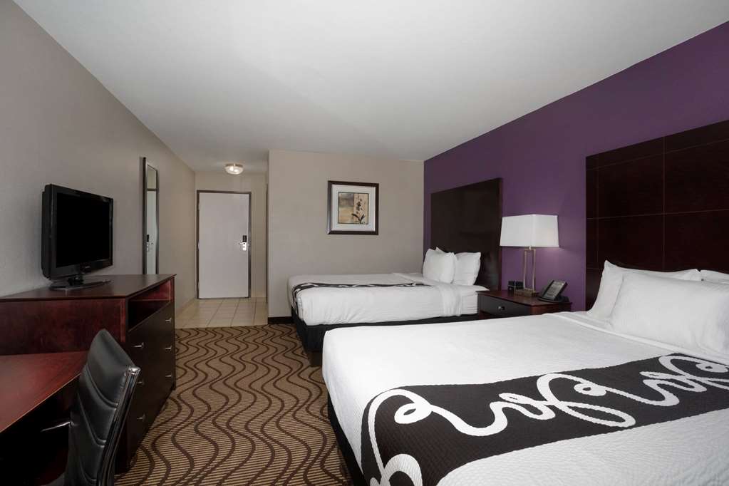 Baymont by Wyndham Henderson Northeast Denver - photo 14