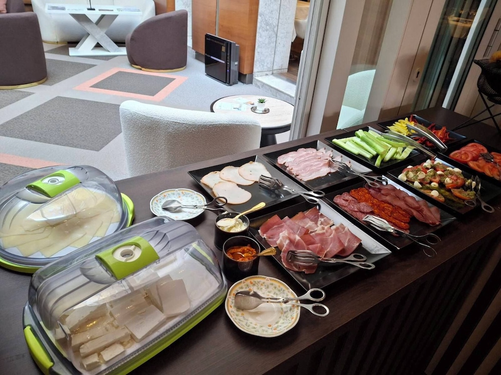 מזון ומשקאות