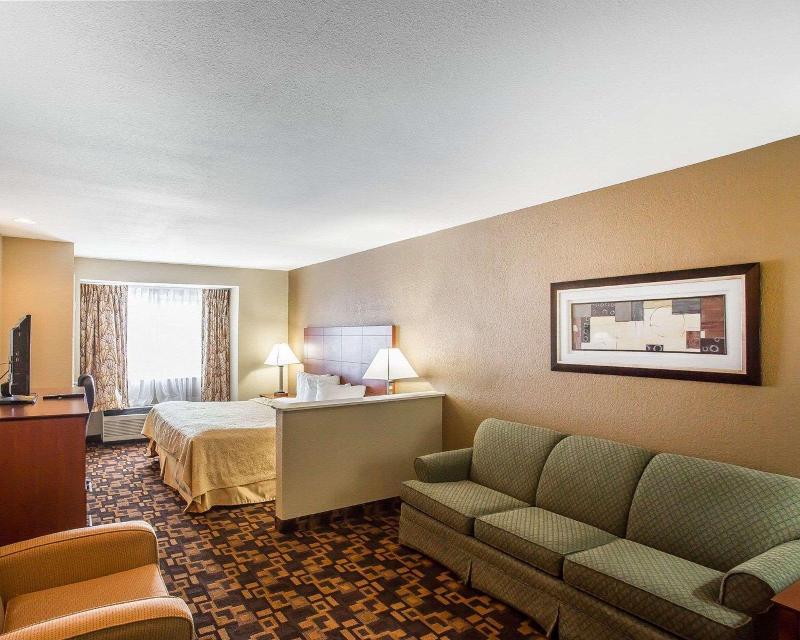 Quality Inn & Suites Mt. Juliet - photo 35