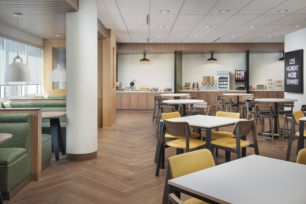 Fairfield Inn & Suites by Marriott Santa Rosa Rohnert Park - photo 37