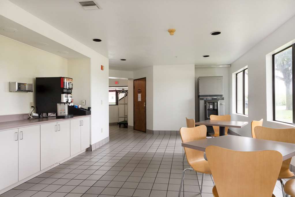 Motel 6 Dallas TX Northeast - photo 26