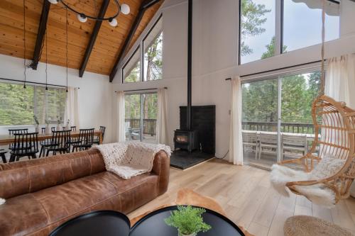 Architects Retreat in Arnold, United States